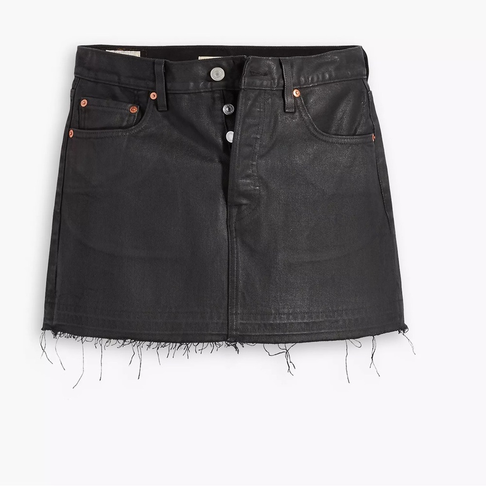 Levi’s Icon Skirt in Coated Black - Picture 7 of 8
